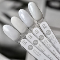 Siller Cover Base Milky Shine №1 – pienaina bāze ar sudraba krāsas mikro spīdumiem, 15ml